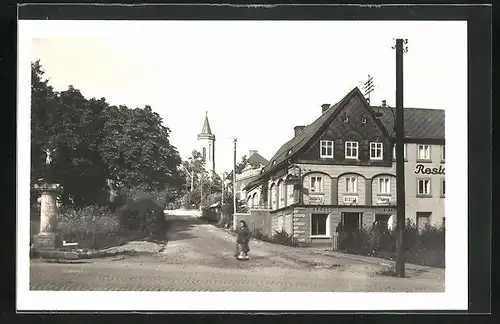 AK Warnsdorf / Varnsdorf, Strassenansicht mit Restaurant Beseca