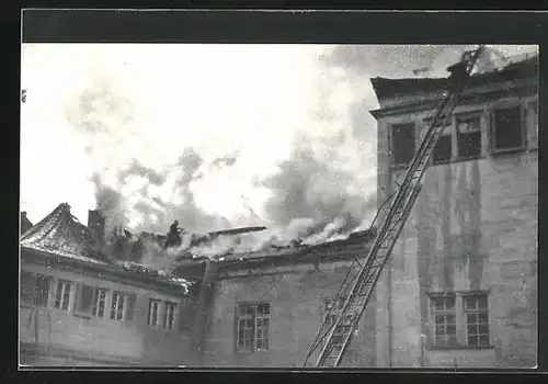 AK Stuttgart, Brand des alten Schlosses 1931