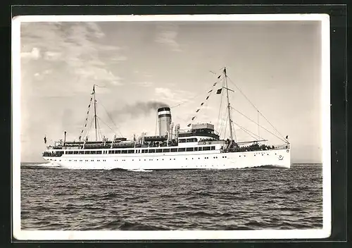 AK Passagierschiff Cobra in voller Fahrt