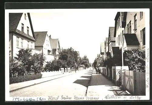 Foto-AK Flensburg, Moltkestrasse mit Wohnhäusern 1953