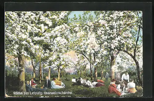 AK Rötha b. Leipzig, Obstweinschänke, Ausflügler unter blühenden Obstbäumen