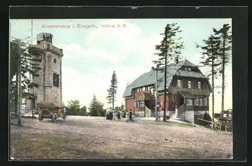 AK Auersberg i. Erzgeb., Unterkunftshaus und Gasthaus mit Aussichtsturm