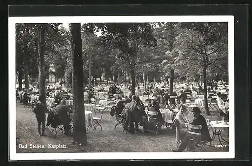 AK Bad Steben, Gäste auf Kurplatz