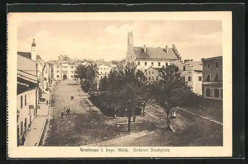 AK Grafenau i. Bayr. Wald, Unterer Stadtplatz mit Geschäft