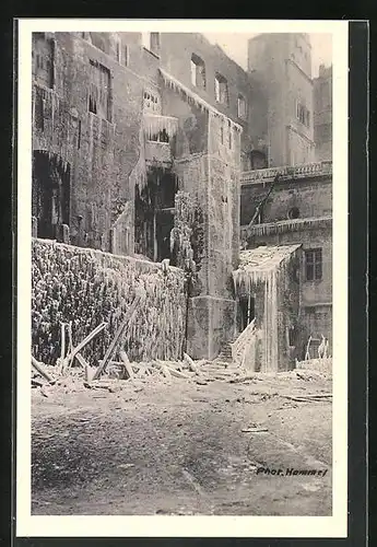 AK Stuttgart, Brand des Alten Schlosses 1931, vereiste Schlossruine