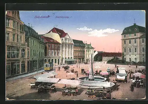 AK Darmstadt, Marktplatz mit Brunnen und Strassenbahn