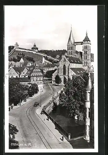 AK Esslingen a. N., Strassenpartie mit Kirche