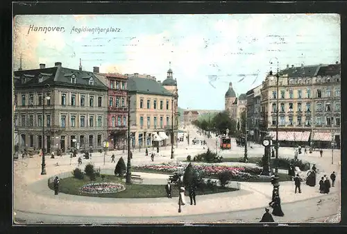 AK Hannover, Aegidienthorplatz mit Passanten