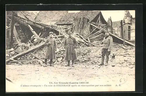 AK Steinbach, Soldaten vor zerstörten Häusern