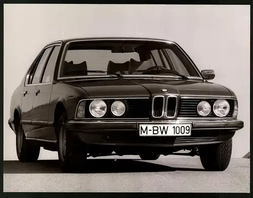 Fotografie Auto BMW 733i E23, PKW mit Kennzeichen München
