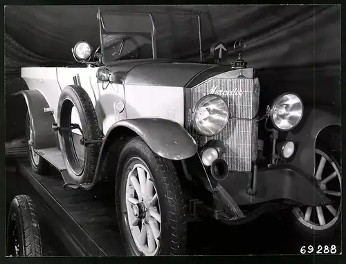 Archiv-Fotografie Auto Mercedes Knight-Wagen von 1910