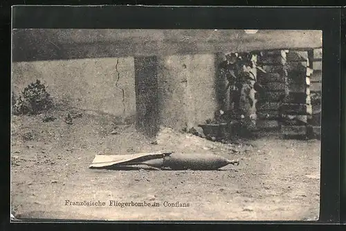 AK Französische Fliegerbombe in Conflans