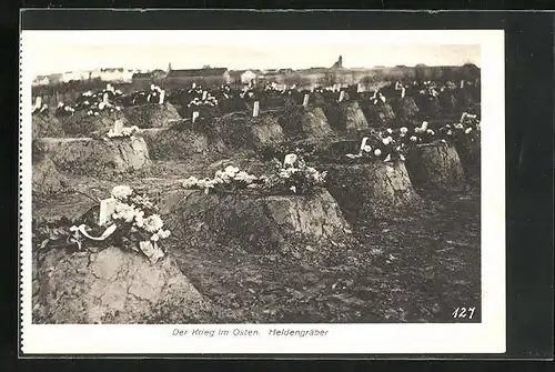 AK Heldengräber im Osten, Kriegsgräber