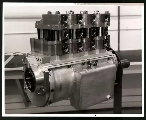 Fotografie Auto-Dampfmaschine 60 PS, Steam Power Systems INC, San Diego - California, Grossformat 25 x 20cm