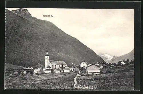 AK Neustift, Ortspartie mit Kirche