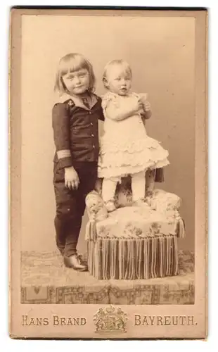 Fotografie Hans Brand, Bayreuth, Portrait Junge im Matrosenanzug mit kleinem Mädchen