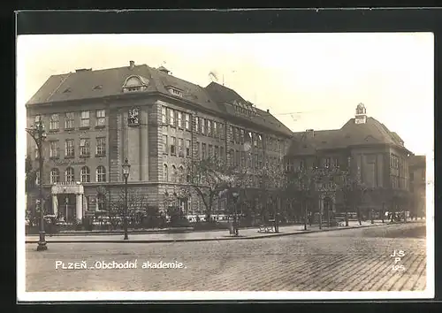 AK Plzen, Obchodni akademie