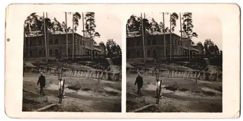 Stereo-Fotografie unbekannter Fotograf, Ansicht Russland, Herrenhaus - Schloss von Fichten umgeben