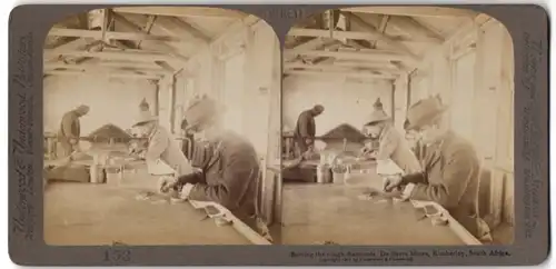 Stereo-Fotografie Underwood & Underwood, New York, Männer sortieren Diamanten, de Beers Mines Kimberly South Africa
