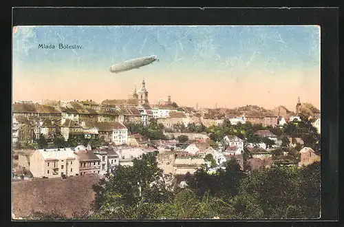 AK Jung Bunzlau / Mlada Boleslav, Zeppelin über der Stadt