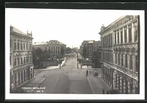 AK Königgrätz / Hradec Kralove, Hauptstrasse am Park