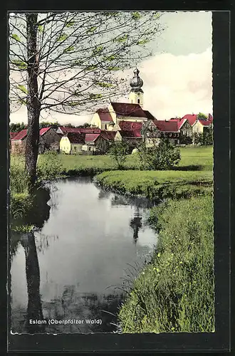 AK Eslarn /Oberpfälzer Wald, Uferpartie mit Kirche und Baum