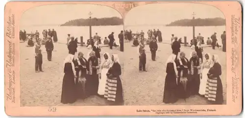 Stereo-Fotografie Underwood & Underwood, New York, Ansicht Vuoksenniska / Finnland, Damen in Tracht am Saima See