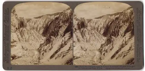 Stereo-Fotografie Underwood & Underwood, New York, Ansicht Yellowstone Park, Down the River & Canyon