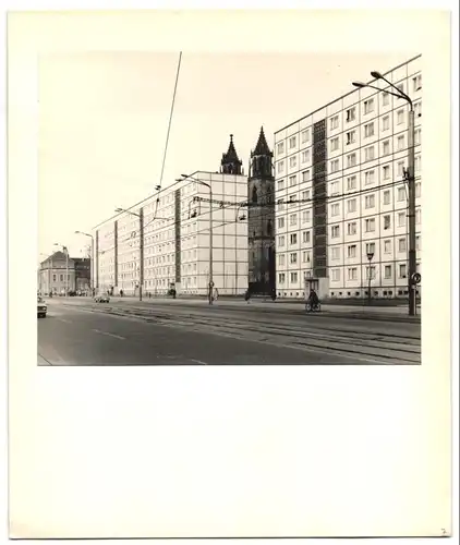 12 Fotografien Ansicht Magdeburg, Herausgeber PGH Film & Bild Berlin, Foto-Dieck, Das Leben im Sozialismus-DDR