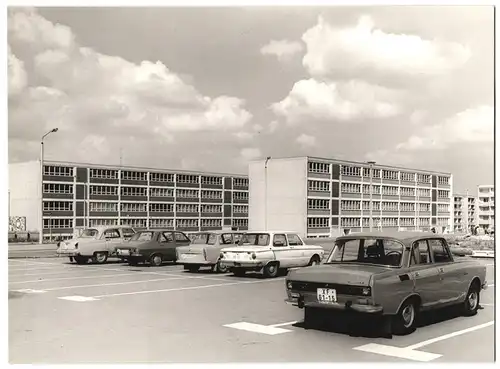 12 Fotografien Ansicht Zwickau, Herausgeber PGH Film & Bild Berlin, Foto Werner Hoffmann, Das Leben im Sozialismus-DDR