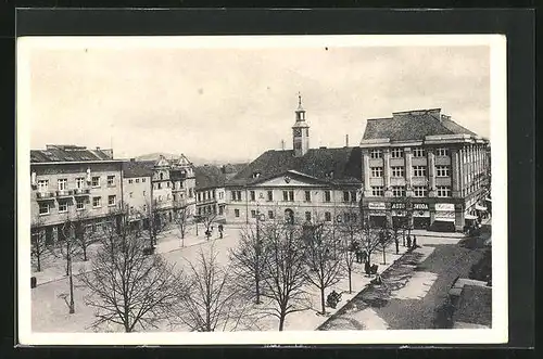 AK Laun / Louny, Marktplatz mit Geschäft Auto Skoda