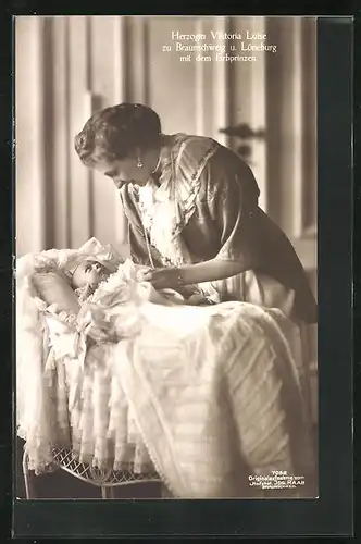 AK Victoria Louise Herzogin von Braunschweig mit Erbprinzen