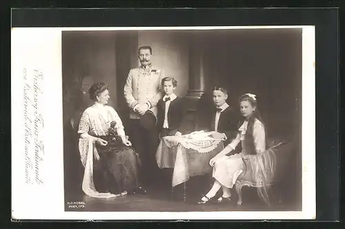 AK Erzherzog Franz Ferdinand von Österreich d`Este mit Familie