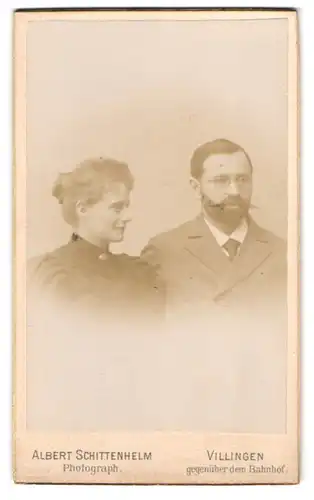 Fotografie Albert Schittenhelm, Villingen, Bürgerliches Ehepaar, Brille