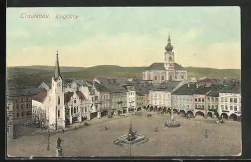AK Trautenau / Trutnov, Ringplatz mit Brunnen und Rathaus