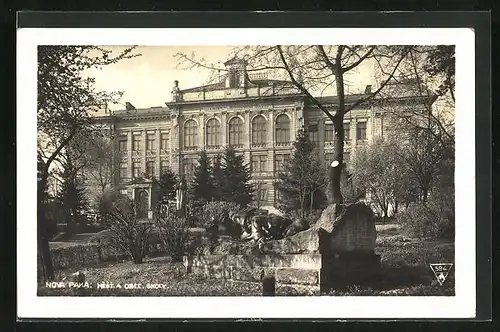 AK Nova Paka, Mest. a obec. skoly