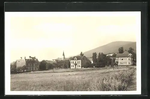 AK Hrob, Häuser am Ortsrand