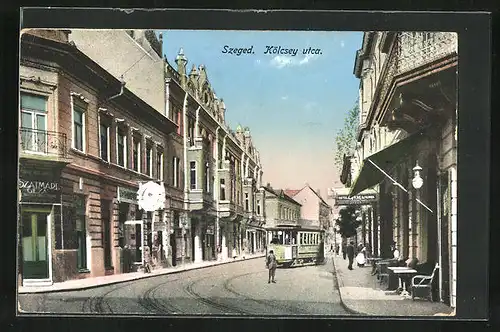 AK Szeged, Strassenbahn durch Einkaufsstrasse