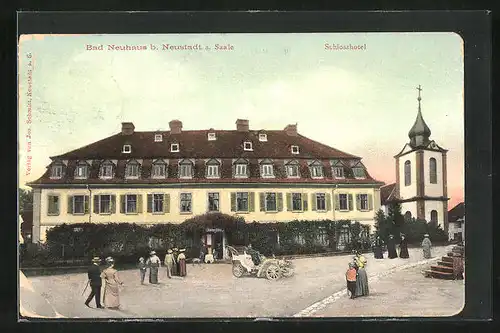 AK Bad Neuhaus b. Neustadt a. Saale, Schlosshotel mit Auto