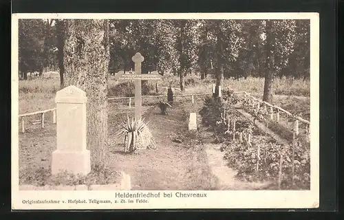 AK Heldenfriedhof bei Chevreaux