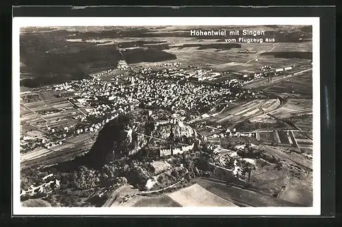 AK Singen, Burg Hohentwiel vom Flugzeug aus gesehen