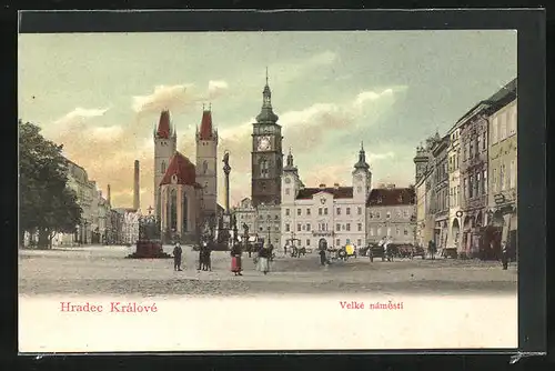 AK Königgrätz / Hradec Kralove, Velke namesti, Marktplatz mit Rathaus