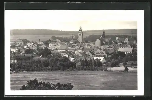 AK Nový Bydzov, Ortsansicht mit Kirche