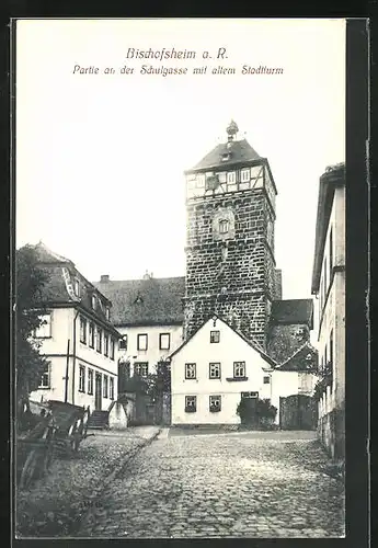 AK Bischofsheim v. d. Rhön, Strassenpartie an der Schulgasse mit altem Stadtturm