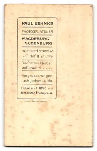 Fotografie Paul Behnke, Magdeburg-Sudenburg, Halbestädterstrasse 40, Portrait kleines Mädchen im Kleid