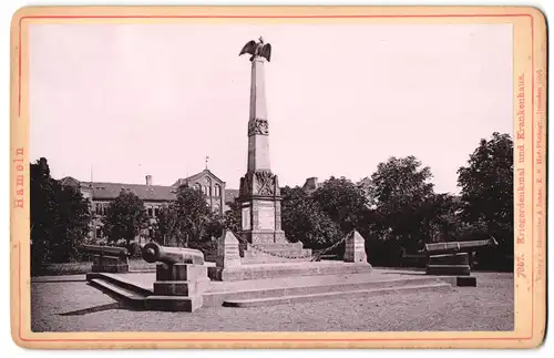 Fotografie Römmler & Jonas, Dresden, Ansicht Hameln, Kriegerdenkmal vor dem Krankenhaus