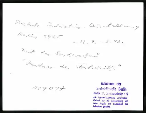 Fotografie unbekannter Fotograf, Ansicht Berlin, Deutsche Industrie-Ausstellung 1965
