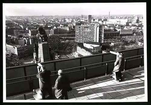 Fotografie unbekannter Fotograf, Ansicht Berlin, Aussichtsplattform auf dem Europa-Center 1965