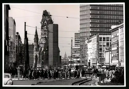 Fotografie unbekannter Fotograf, Ansicht Berlin, Blick vom Wittenbergplatz zum Breitscheidplatz & Europa-Center 1965