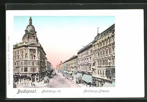 Goldfenster-AK Budapest, Andrássy-Strasse mit Passanten